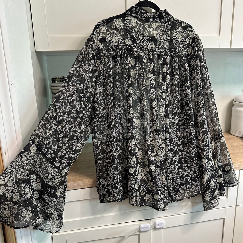 Bohemian Sheer Blouse Womens Black White Dramatic Bell Sleeve Top Ethereal Flowy - Picture 13 of 13